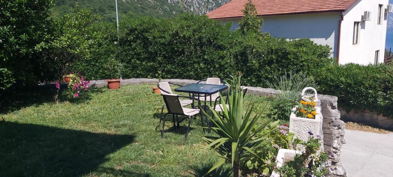 Apartments Gogo Kotor Eksteriør billede